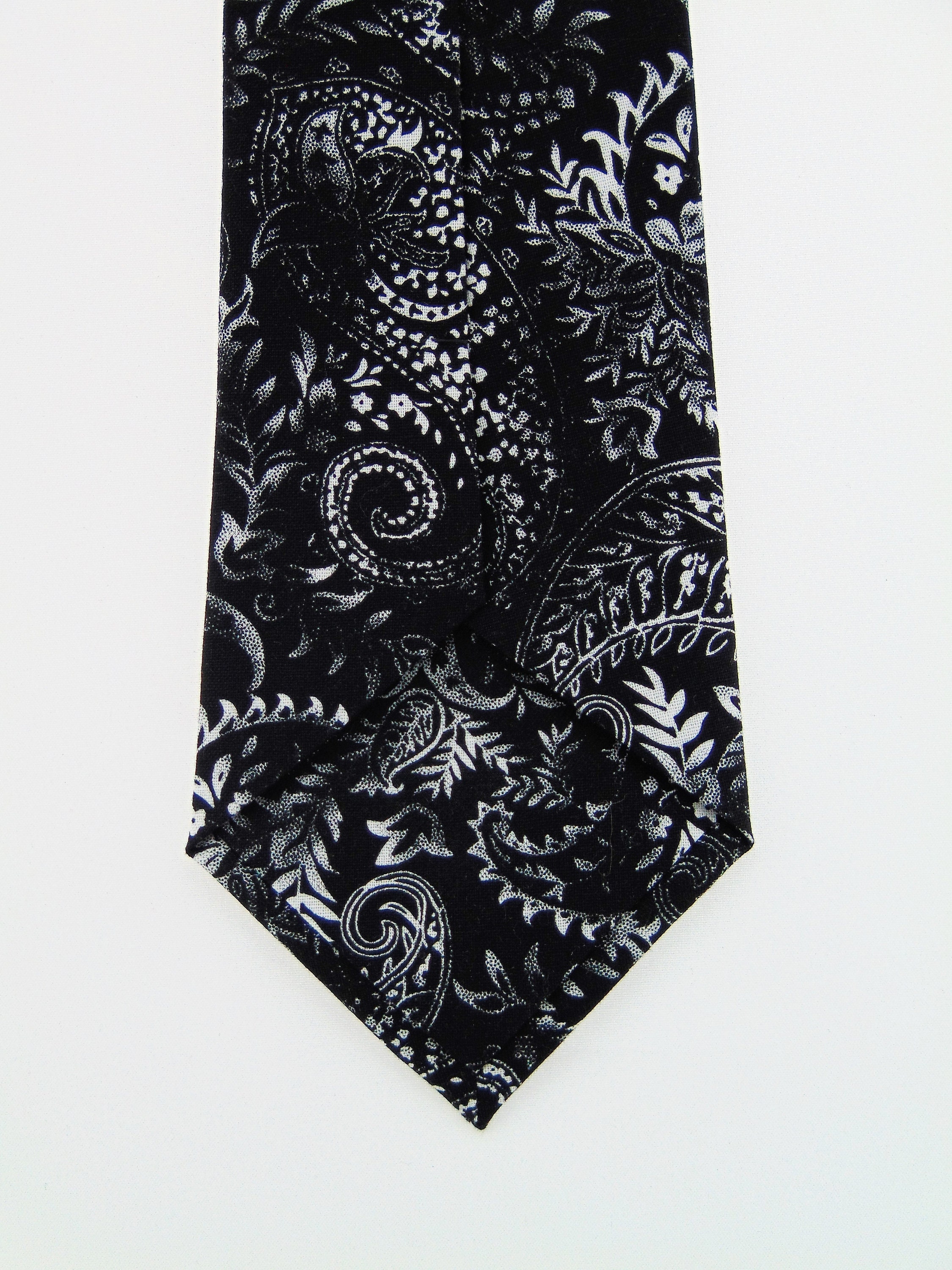 Black Paisley Tie Stylish Mens tie for White and Black Wedding