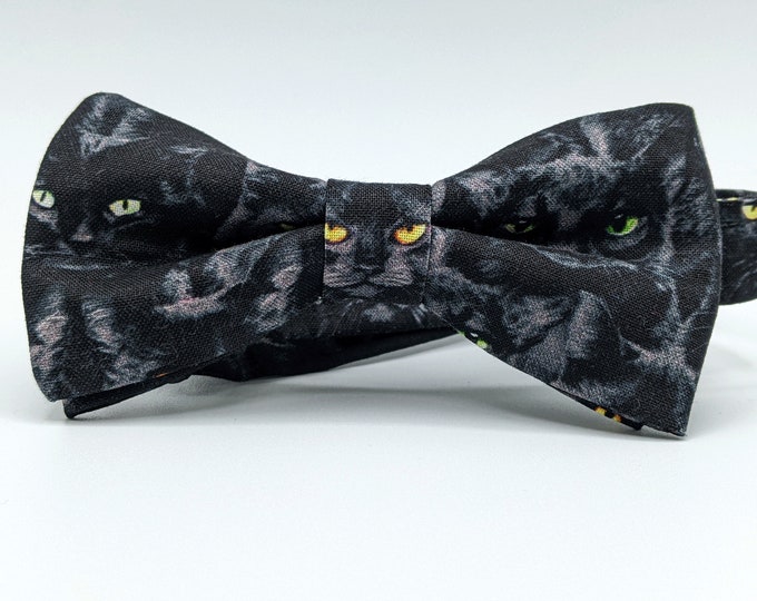Black Cat Bow Tie – Bow Tie with allover Black Cats Colored Eyes