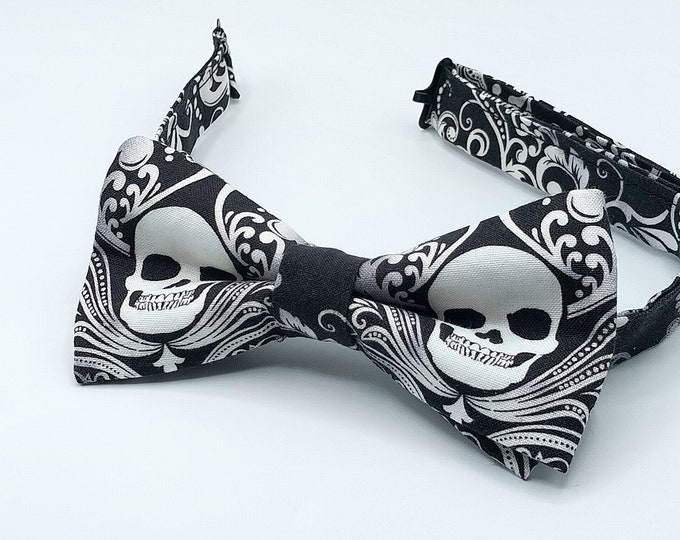Skull Bow Tie – Black and White Skull Bowtie