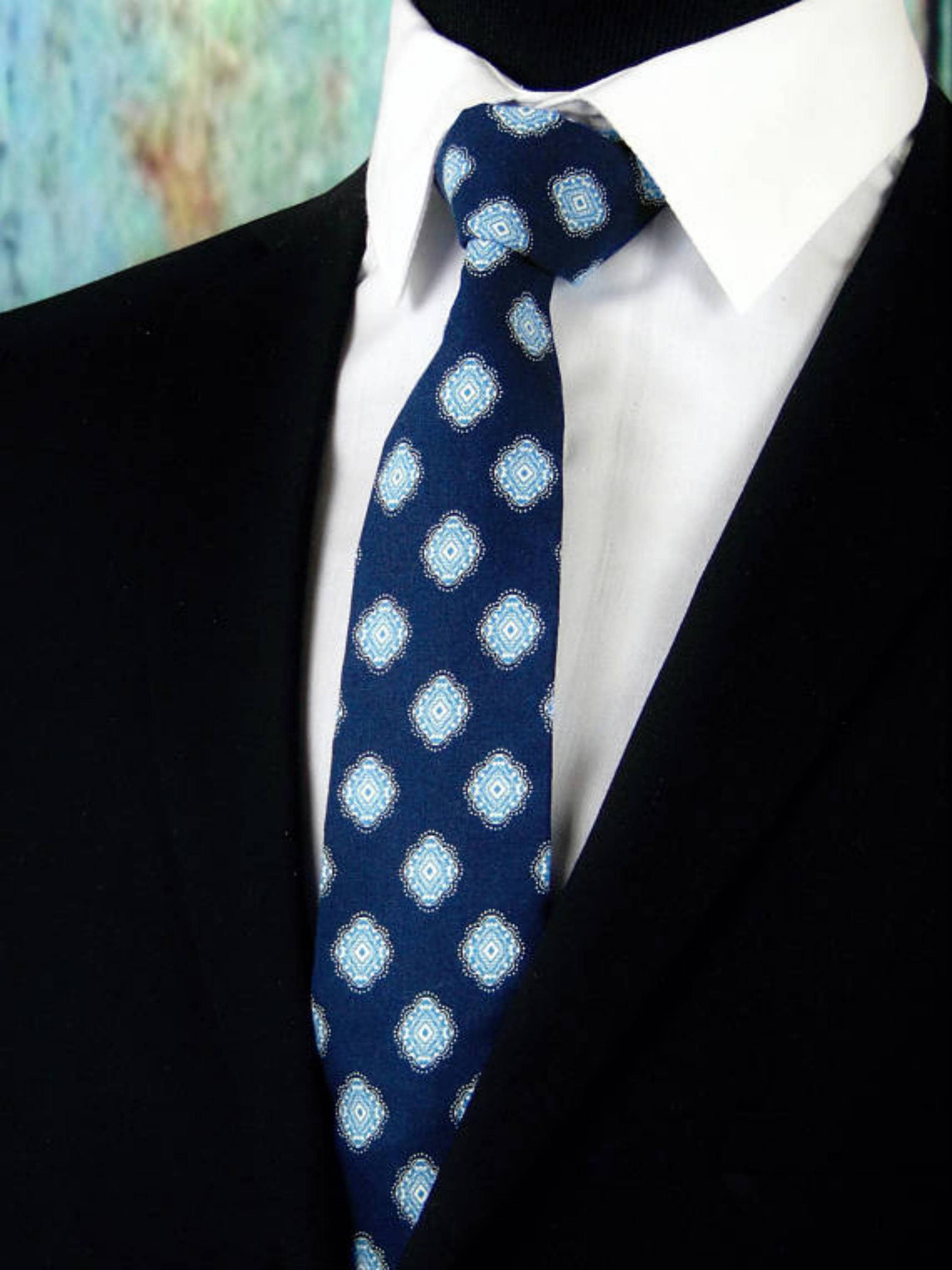 tie with blue coat pant