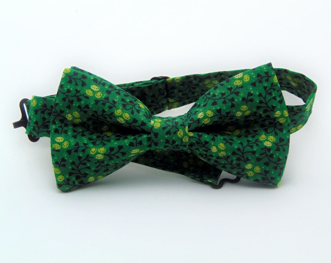 Green Floral Bow Tie, Green Floral Bowtie, Mens Bow Tie, Boys, Black, Fathers Day, Birthday, Gift, Wedding, Christmas, Prom, Bride, Dad