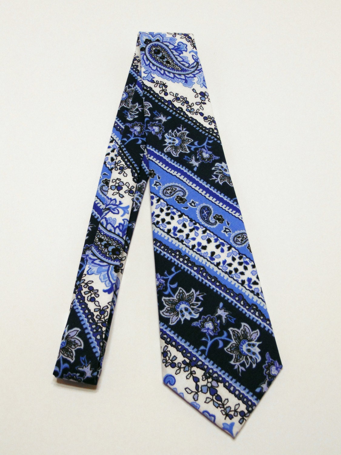 mens paisley tie