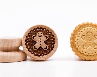 No. 043 Wooden stamp deeply engraved "Gingerbread Man 2"