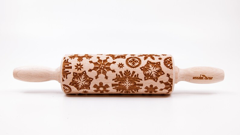 No. R033 SNOWFLAKE 3 Big size Rolling Pin, Engraved Rolling Pin, Rolling Pin, Embossed Cookies,, Wooden Rolling pin image 3