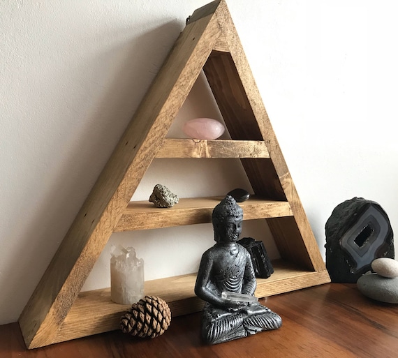 Triangle & Hexagon Kristall Display Regal Set, Holzaltar