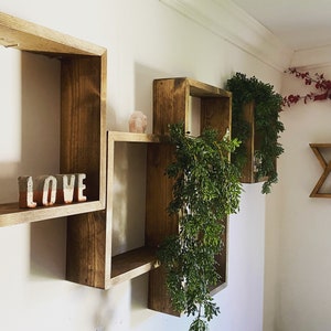 Wooden Square Shelf - Cube shelf - Wood box floating shelf