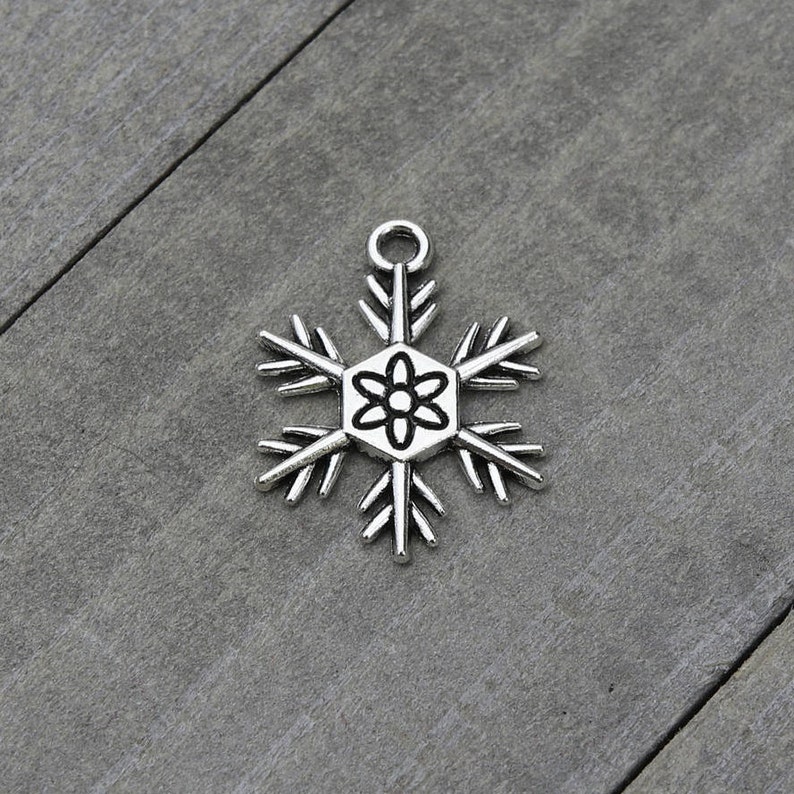 5 PIECES Snowflake Charm Snow Charm Winter Charm Holiday Etsy