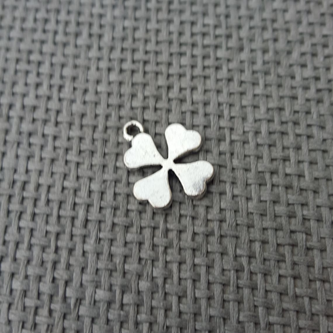 Luck Leaf Charm main image 1