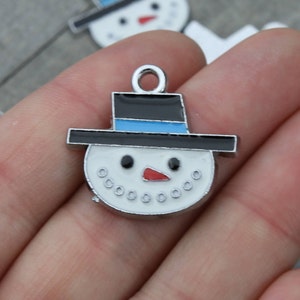 5 PIECES Snowman face charm with enamel, Snow man charm, snowman charm, Christmas charms, Holiday charms, Winter charm B28610