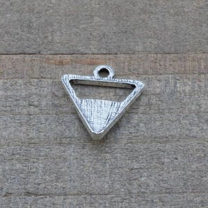 1 PIECE triangle pendant with turquoise imitation cabochon, triangle pendant, bohemian pendant, triangle charm, turquoise pendant B0083840 image 3