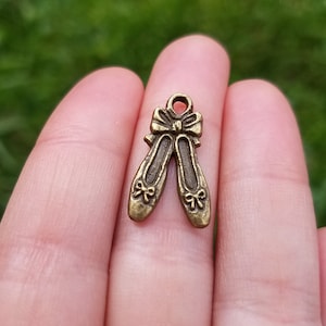 5 Pieces Ballerina Slipper charm, Ballet shoe pendant, Ballet slippers charm, Ballerina slipper pendant, ballet shoes charm B14441H
