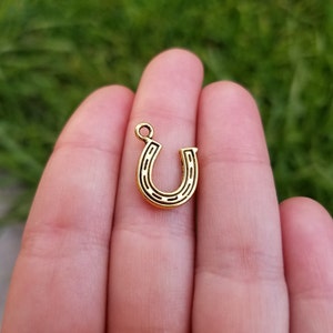 1 PIECE Horseshoe Pendant, Lucky Horse Shoe Pendant, Horse shoe charm, Lucky Horse shoe charm B33817