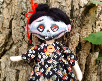 Skeleton girl , creepy art doll ,Gothic doll, rag doll, dark doll, spooky, cute, zombie, monster