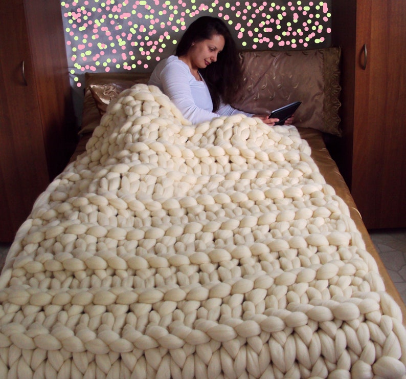 Mauve Chunky knit blanket. Thick knit throw. Chunky knit Etsy