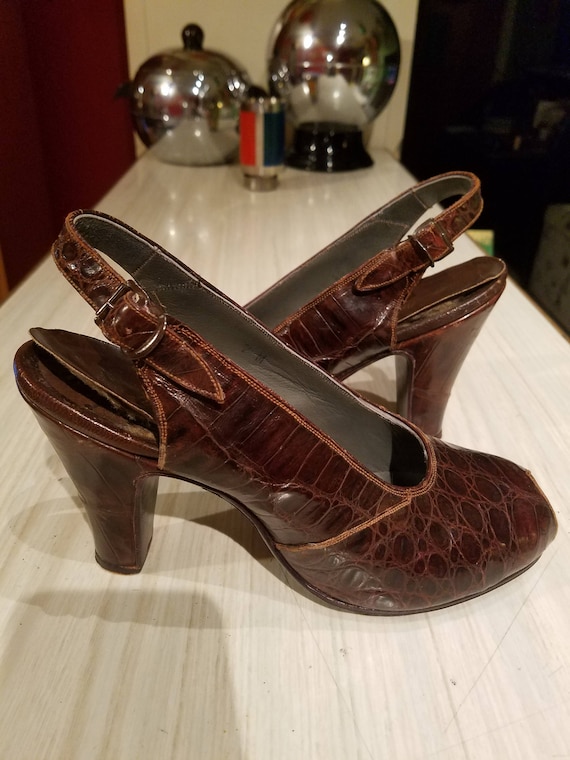 Vintage peep toe alligator slingback 1940's - image 2