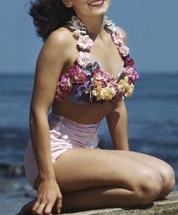 Aloha!!! One of a kind splendid 40s vintage burle… - image 6