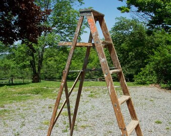 Step Ladder, Vintage Wood Antique Rustic 5-Step Ladder for Country Home Decor