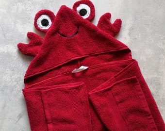 Serviette à capuche bébé crabe