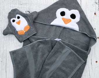 Geschenkset Kapuzenhandtuch und Waschhandschuh Pinguin