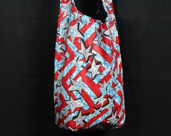 Grand sac africain d’épaule en bleu fou - Rouge Ankara / Sac africain fait à la main en Afrique