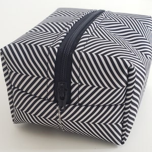 Ju-Ju-Be Queen of the Nile Zig-Zag Custom Boxlet B
