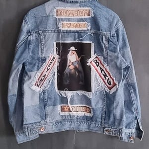 Giacca in denim boho Beyoncé Cowboy Carter Tour 2025 - Giacca in jeans - Outfit da festival musicale western. Taglia M. Pezzo unico in edizione limitata.