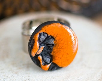 KOÏSHINI PETITE round ceramic raku ring, jewelry inspired by nature, natural jewelry, orange enamel, ginkgo pattern