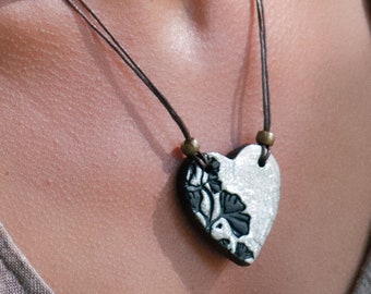 Heart necklace ceramic raku white pattern leaves of Ginkgo HATOKIO, natural jewelry, natural jewelry