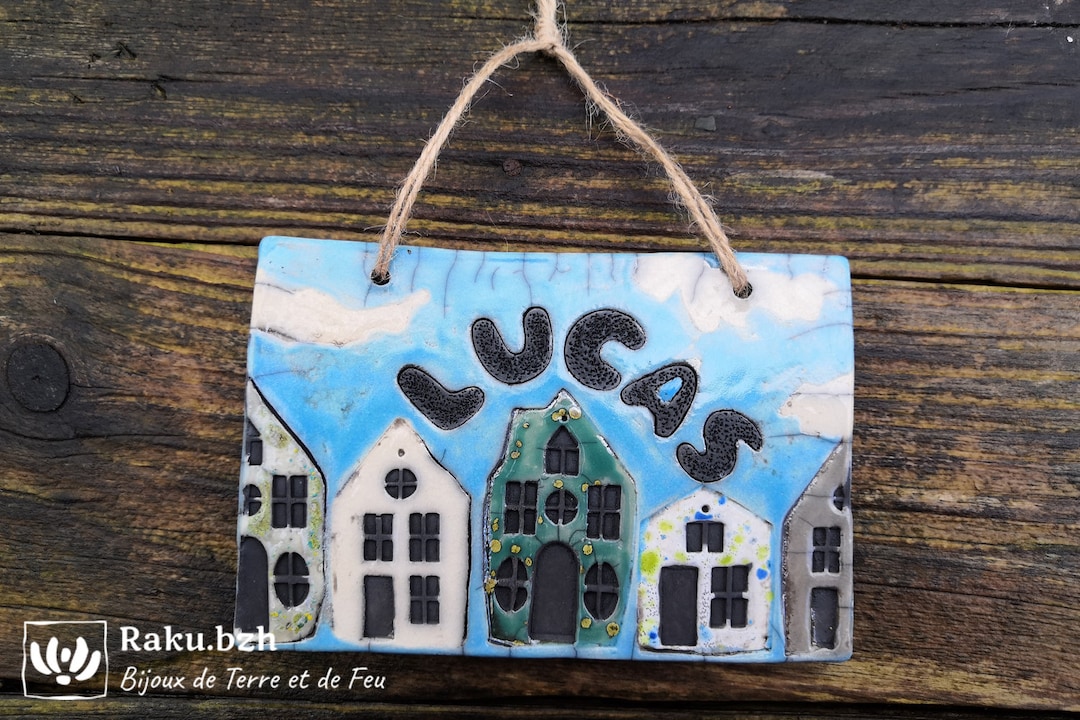 Prénom sur plaque de porte en céramique raku sur-mesure et