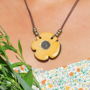 POPI SIMPLE ceramic raku flower necklace, different variants, flower jewelry inspired by nature, natural jewelry, mustard enamel