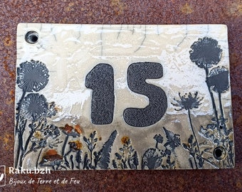 House number plaque, 10X15cm, 1 or 2 numbers in raku, plaque with personalized inscription, number to order and made to measure