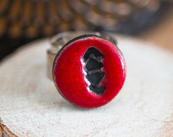 Bague rouge en raku céramique ronde KOÏSHINI PETITE, bijoux inspirés par la nature, bijoux naturels, motif ethnique