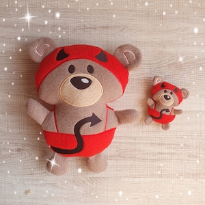 Pluszowy miś Lil Devil Teddy Bear Stuffie ITH Wzór do haftu