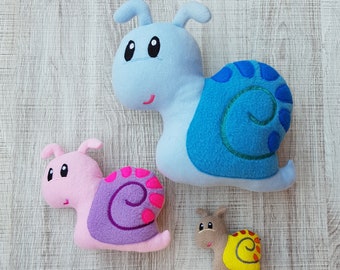 Snazzy Snail Stuffie ITH Embroidery Machine Pattern