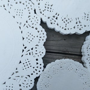 White,Off White Round Lace Paper Doilies Doyleys Vintage Coasters, 100pcs/200pcs. Additional emergency shipping. image 4