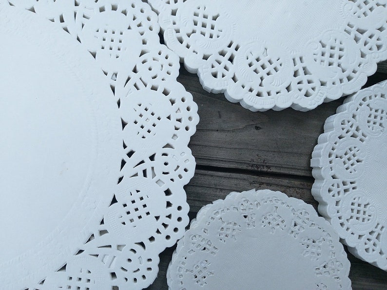 White,Off White Round Lace Paper Doilies Doyleys Vintage Coasters, 100pcs/200pcs. Additional emergency shipping. image 4