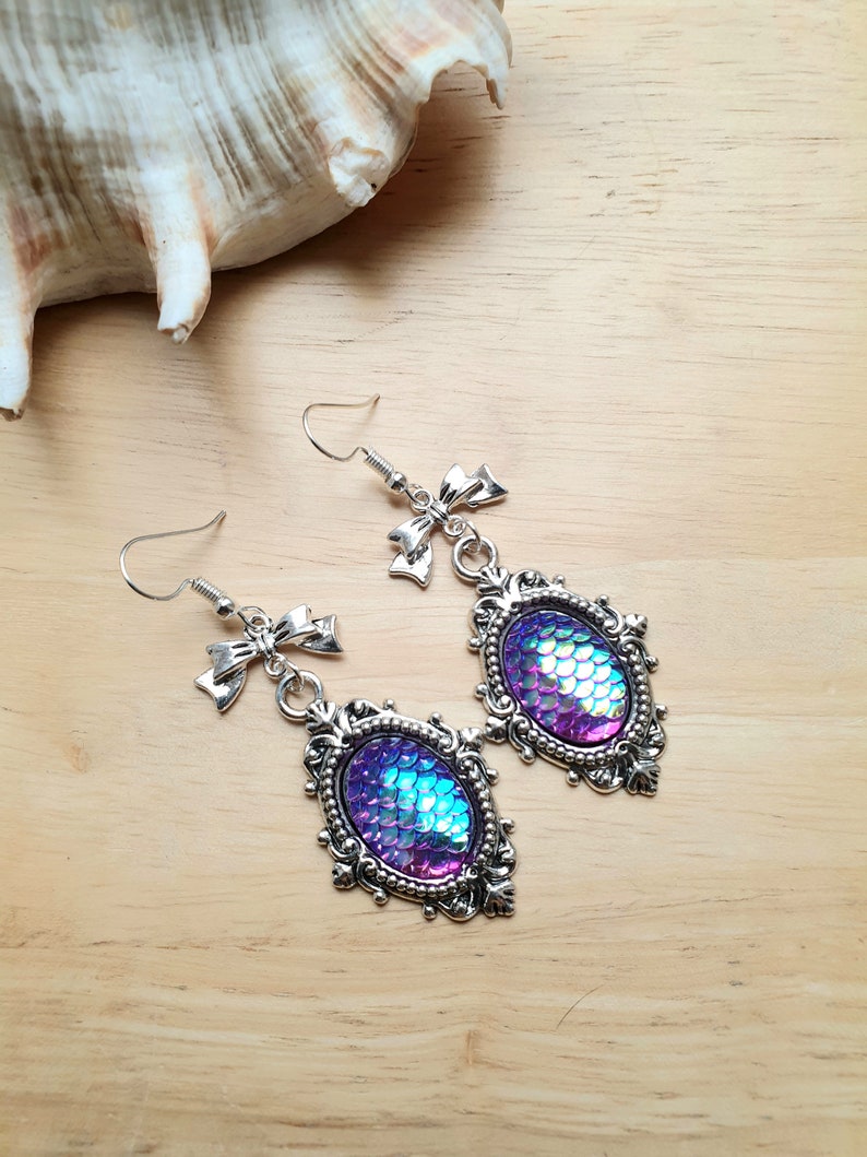 Mermaid's Pray Earrings main image 0