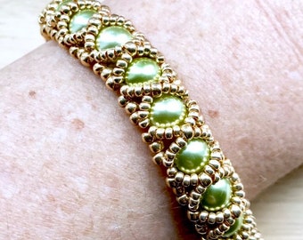 Pearl Bracelet, Green and Gold Bracelet, Beadwork Jewellery