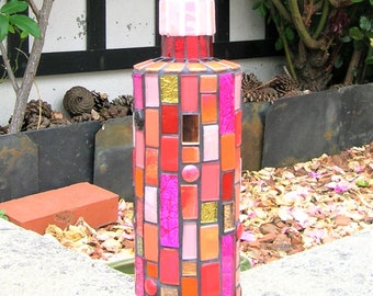 Bouteille rouge mosaique