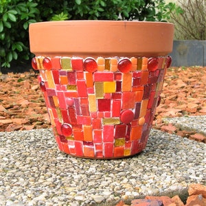 Cache pot terre cuite mosaique rouge image 3