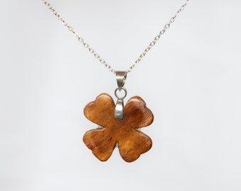 Lucky Clover Pendant • Delicate necklace • Women Wood Necklace • Kiaat Wood Pendant • Four Leaf Clover Pendant Necklace • Lucky Pendant