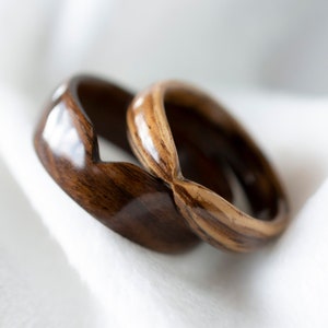 Wooden couple ring set • For women and men