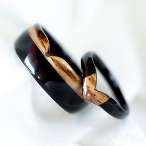 Matching ring set • Wooden couple ring set • Wedding rings • Ebony & Zebrano ring set • Black wooden ring set • Chevron ring • Minimalistic