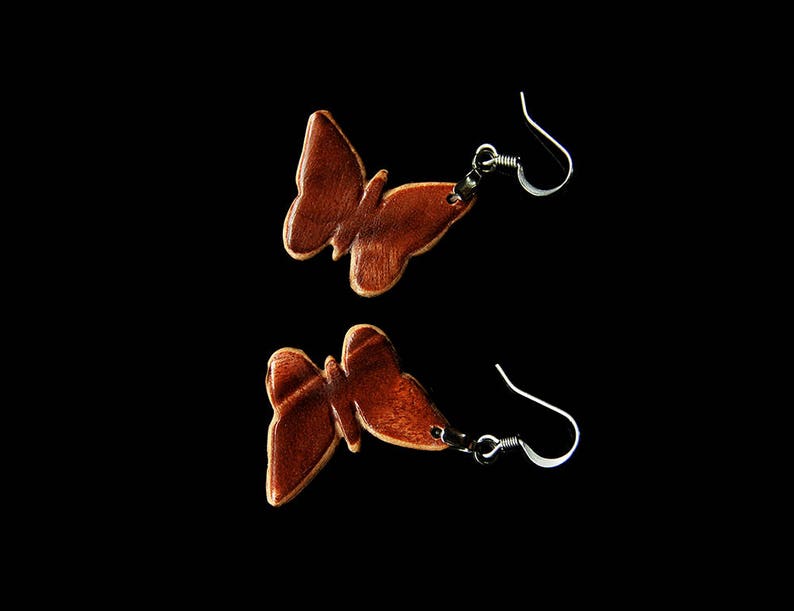 Womens wood jewelry set \u2022 Butterfly jewelry Set \u2022 Wooden pendant \u2022 Wooden earrings \u2022 Red Burl and Oak Wood \u2022 Gift For Her \u2022 Valentine Gift