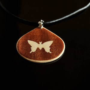 Handmade Women Wood Choker • simple black Choker • Pendant Necklace • Mahogany and Maple Wood Pendant • Gift For Her • Valentine Gift