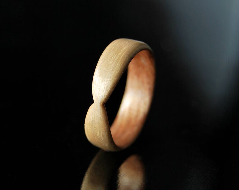 Couples Rings Wood Ring Set \u00b7 Handmade Maple /& Walnut Bentwood Rings \u00b7 Bentwood \u2022 Couples Gift \u2022 Couples Gift Set