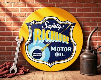 Richlube Motor Oil Safety – Petroliana Vintage Reproduction Gas Station Sign (23.5"/36"/46" Round DIBOND™ Aluminum Composite)