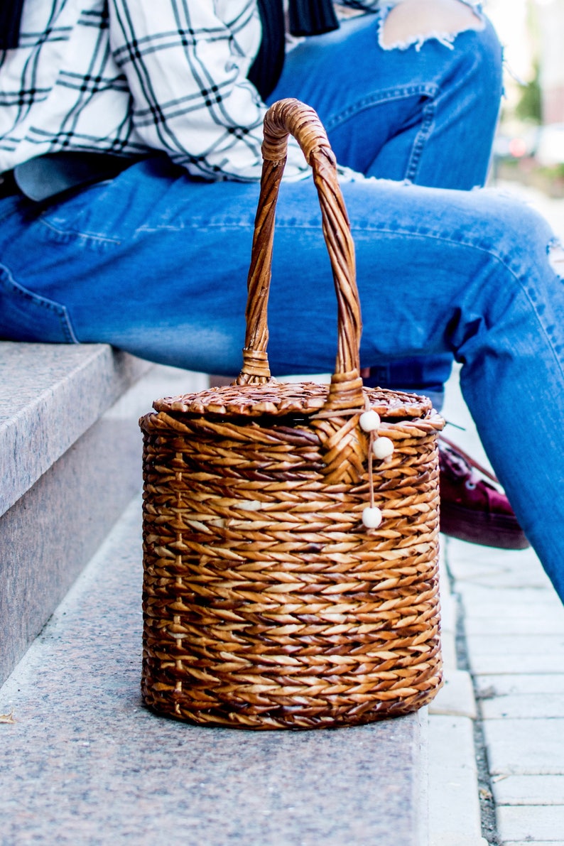 Wicker shopping handle basket purse with lid, Jane Birkin basket, Round wicker canes basket, Vintage basket, Inspirational women gift image 4