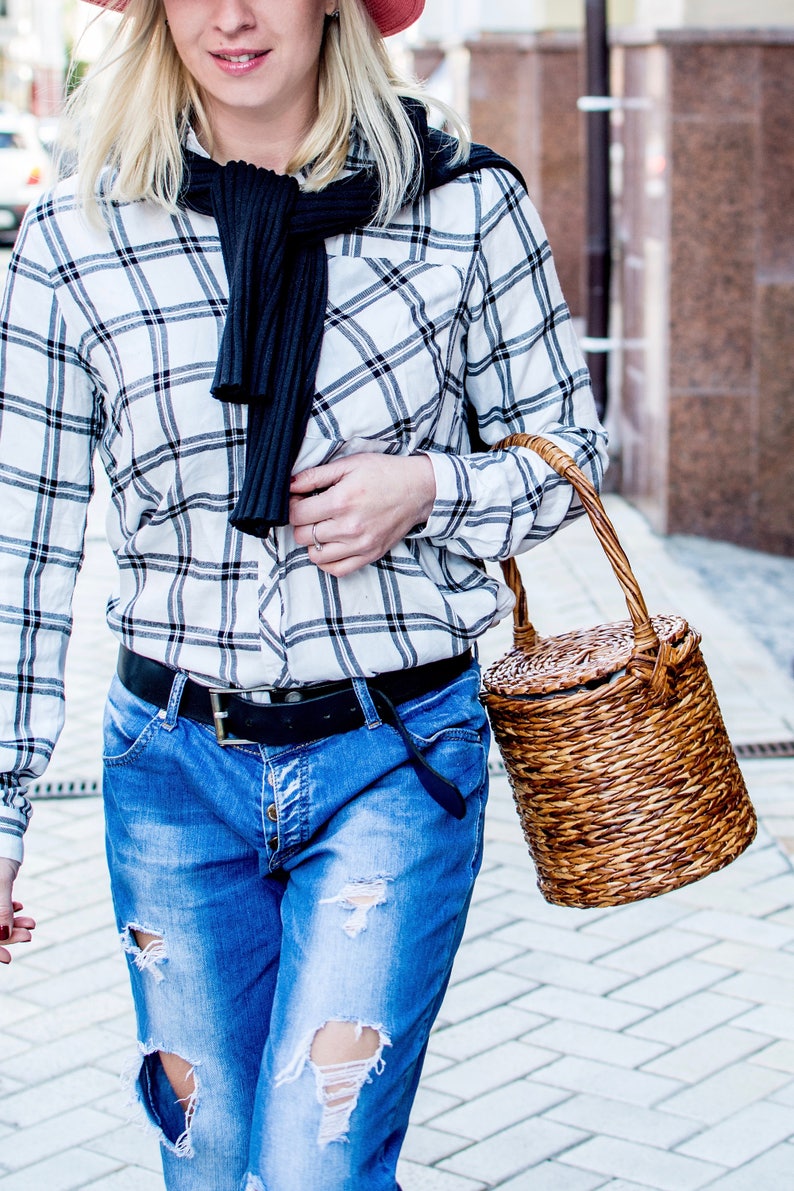 Wicker shopping handle basket purse with lid, Jane Birkin basket, Round wicker canes basket, Vintage basket, Inspirational women gift imagem 2