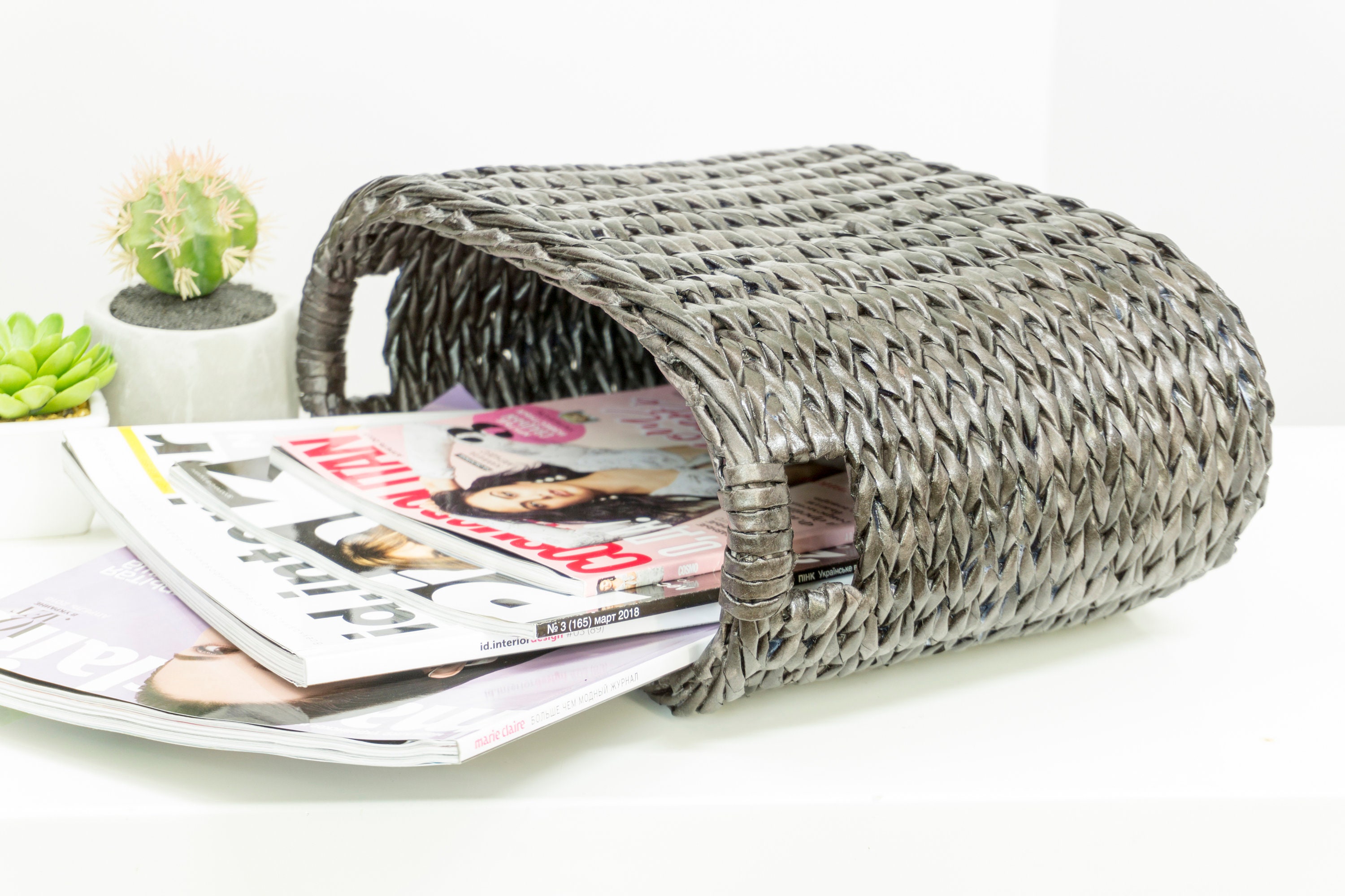 Wicker Magazine Rack, Oval Newspaper Basket, Paper Storage, Mail ...